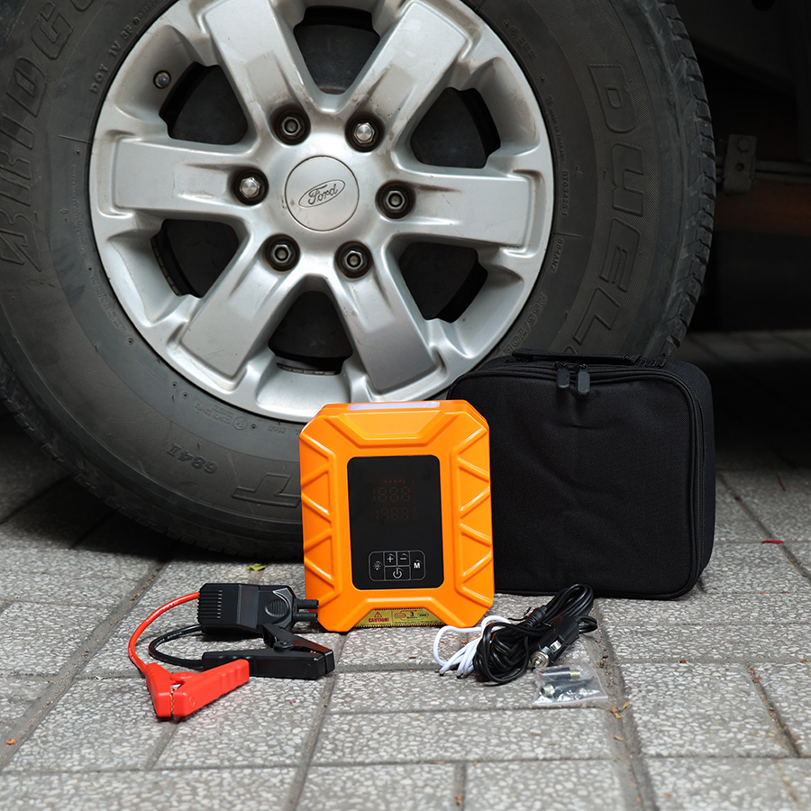 Máy bơm 4in 1 (bơm+kích bình+đèn+nguồn cáp) X7