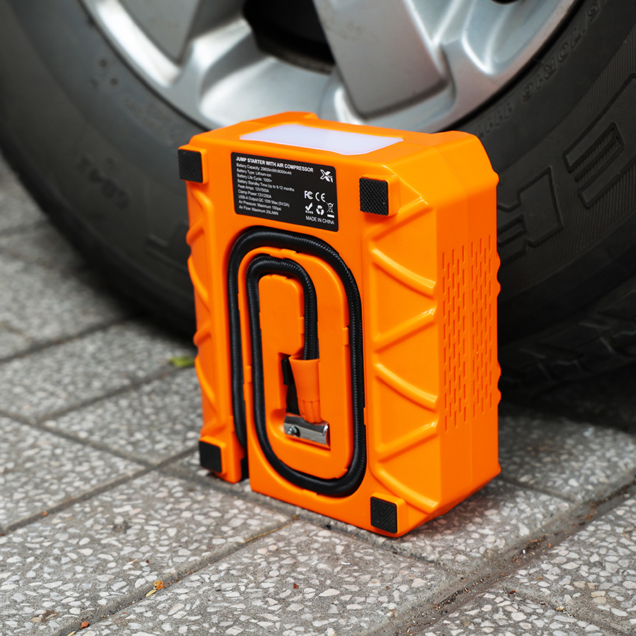 Máy bơm 4in 1 (bơm+kích bình+đèn+nguồn cáp) X7